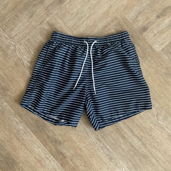 H&M Navy Striped Men's Swim Shorts - Picture 1 of 3